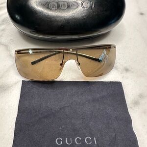 Gucci Brown Shield Wrap Aviator Sunglasses with Gradient Lenses
